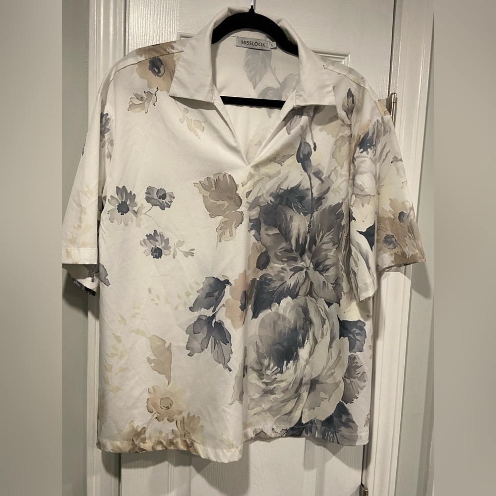 Mislook Size L Blue Cream Floral Collared Short Sleeve V Neck Popover Blouse